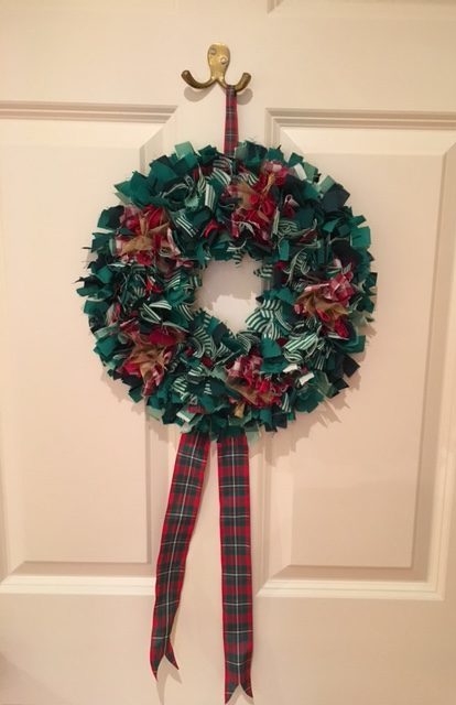 Tartan rag rug wreath proggy technique
