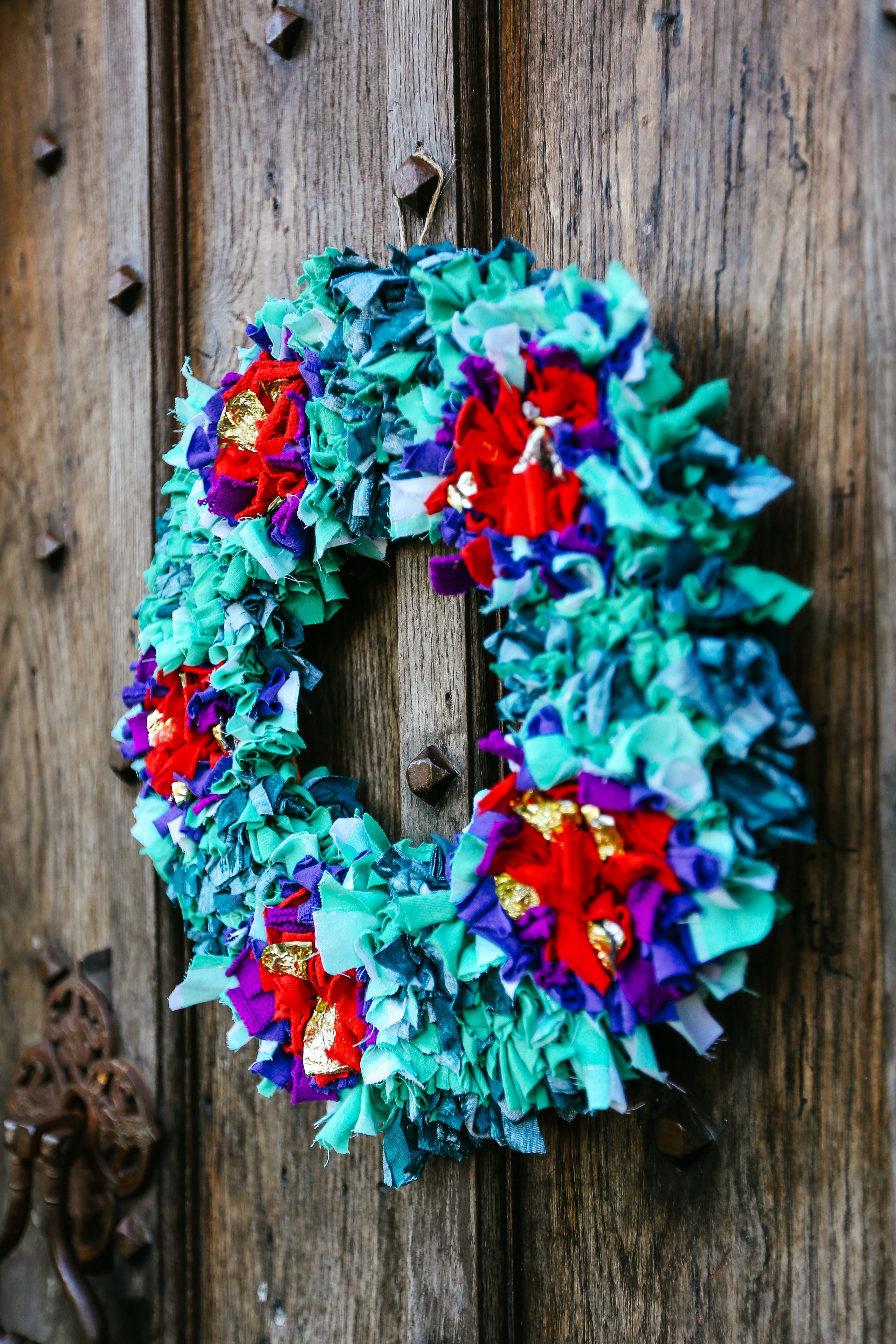 Rag Rug Wreath Detail