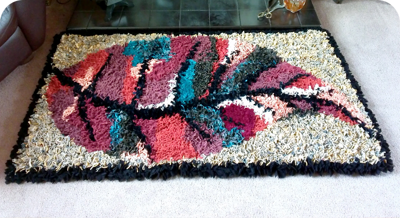 Shaggy leaf rag rug design with border