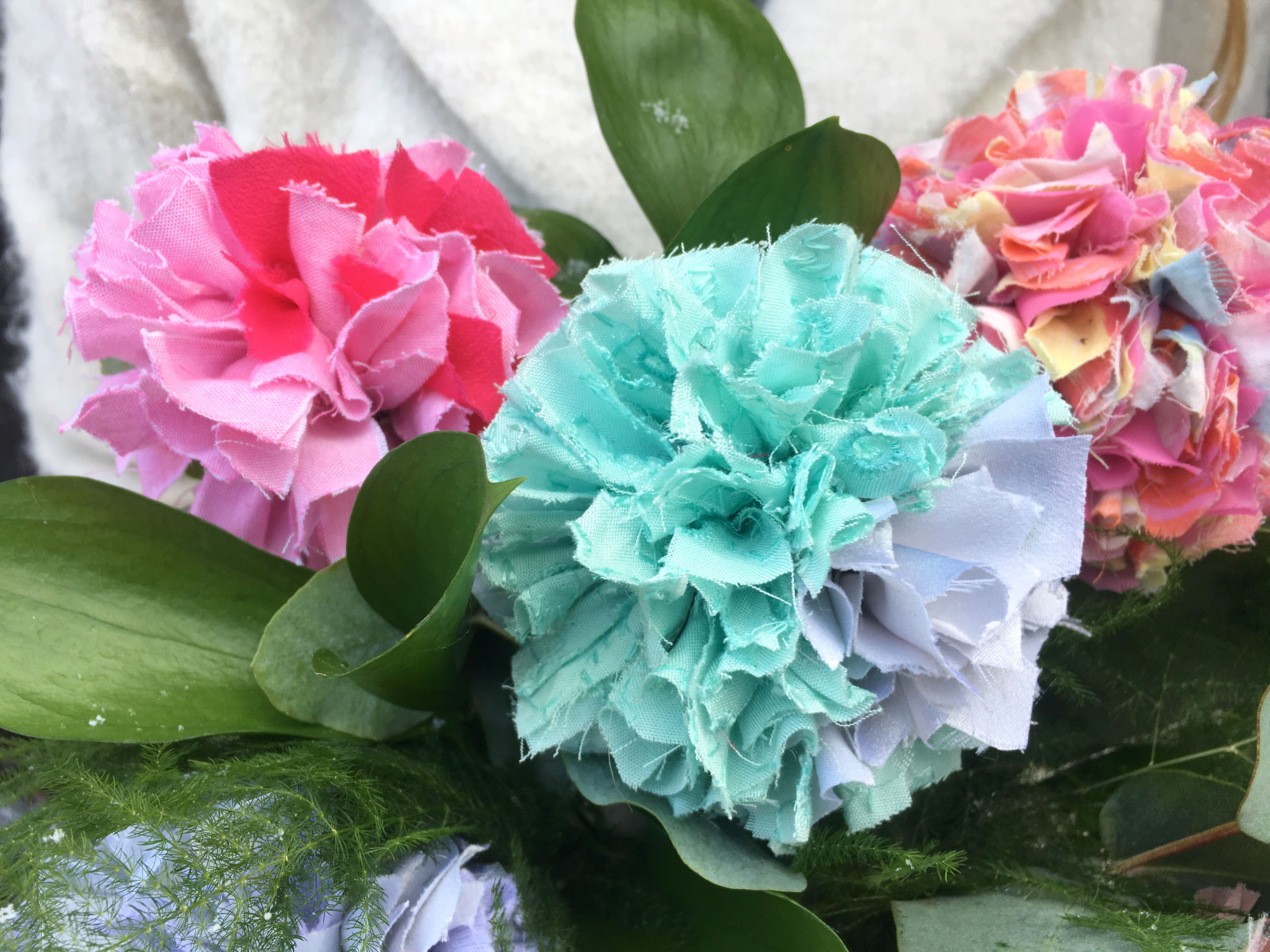 Pastel Rag Rug Flowers with green foliage easy craft project