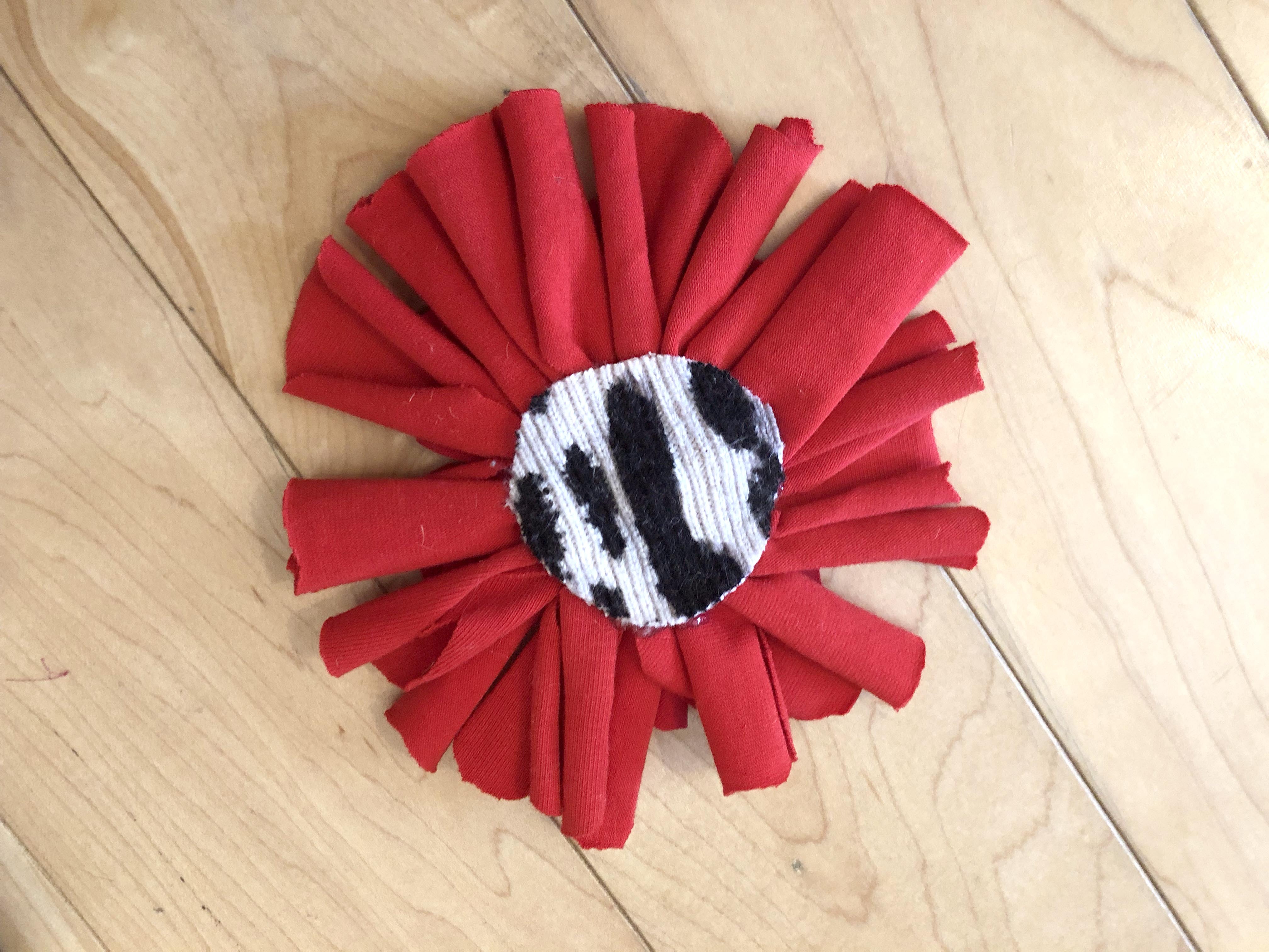 Red rag rug poppy with zebra print back
