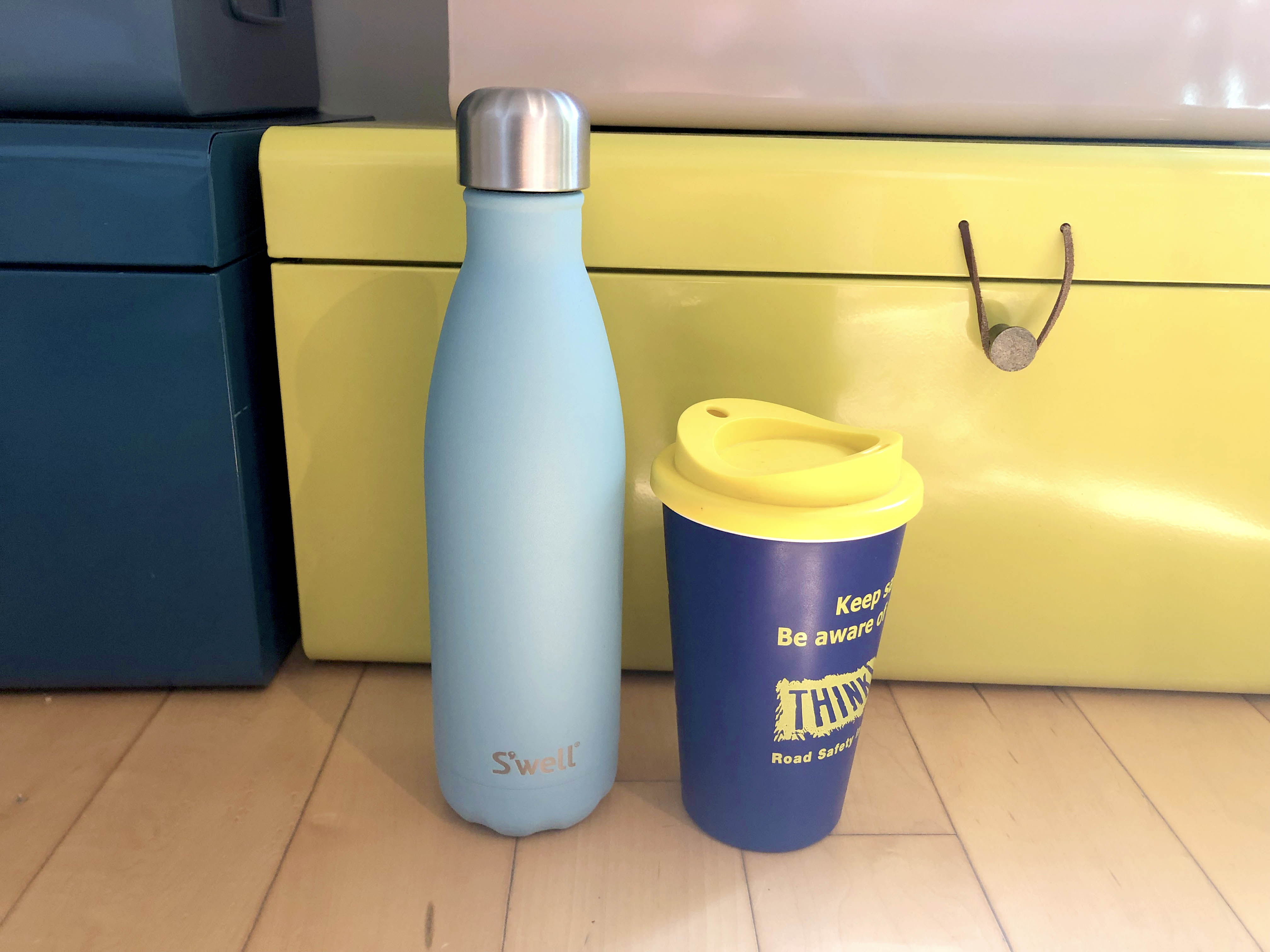 Swell reusable bottle in blue from Barrecore