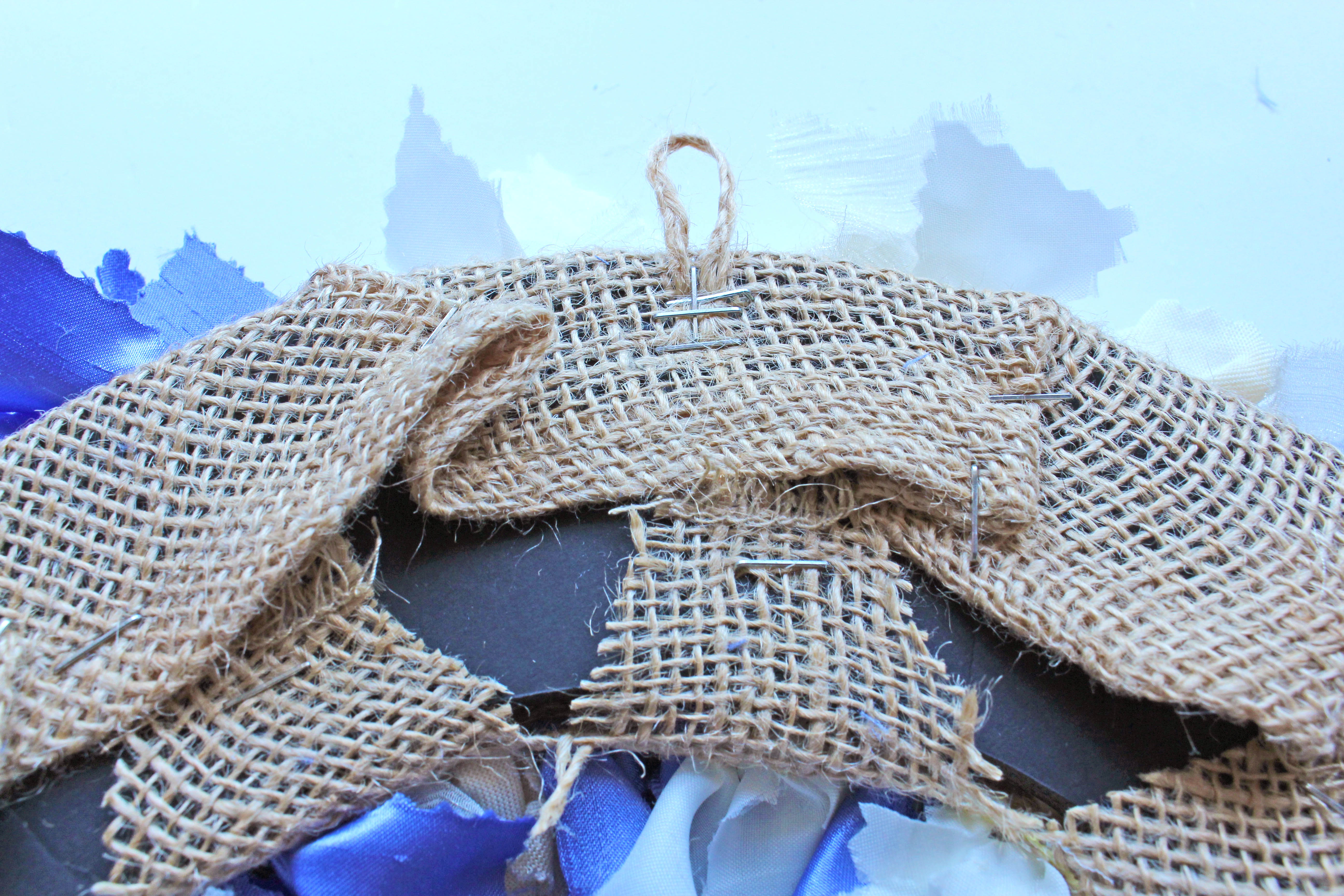 Wreath Hanging Loop Hessian