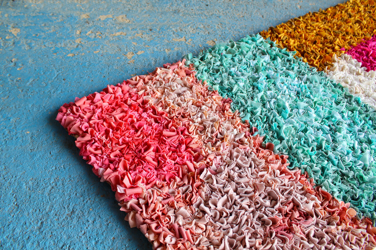 Colourful peggy mat